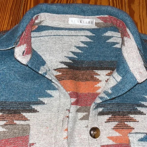 Aztec shacket - Picture 3 of 3
